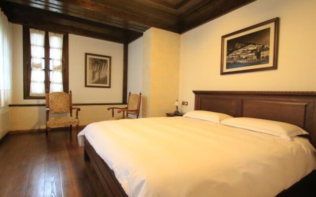 Boutique Hotel Muzaka (Historic Center)