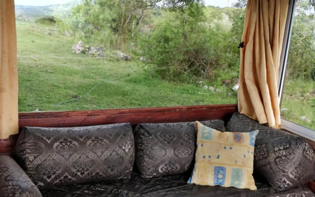 Cabaña de Troncos en la montaña