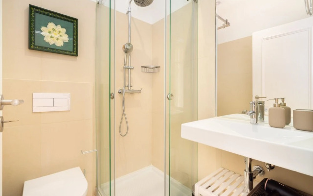 Modern Lisbon Apartments by SoulPlaces