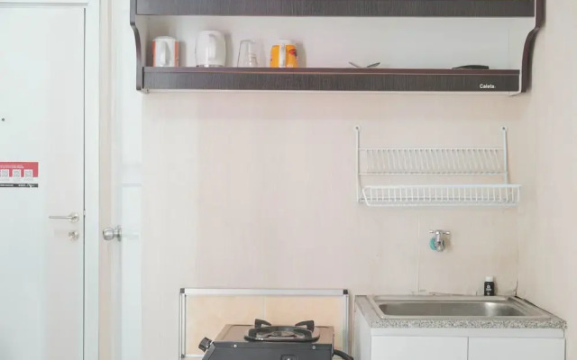 Comfy Studio Green Pramuka City Apartment Near Mall