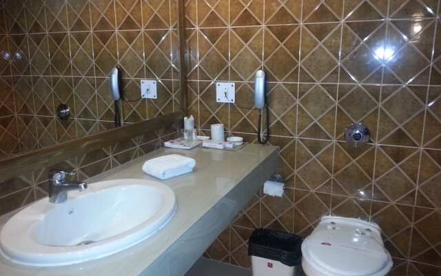 Grand Continental Hotel