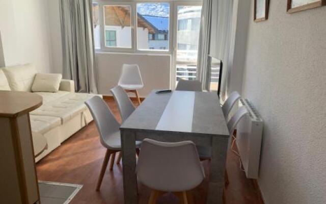 Apartamento Plaza Pradollano 1