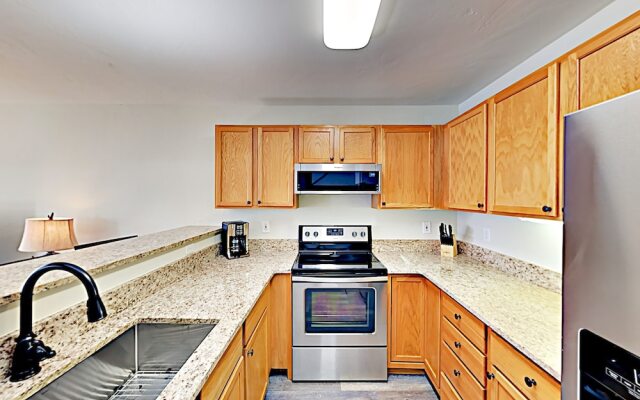 217 Avon - 3 Br Duplex