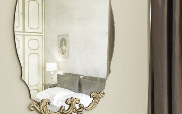 San Marco Luxury Canal View Apartments