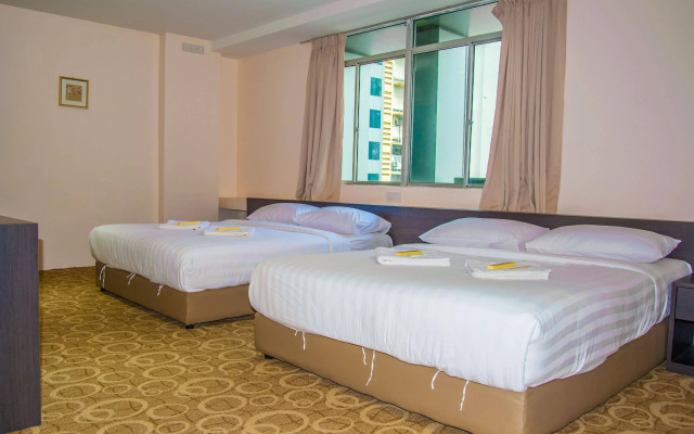 Lucky 11 Hotel
