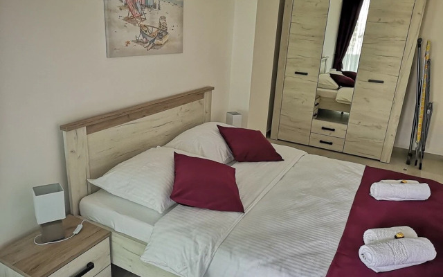 Wine One Bedroom Apartment -28