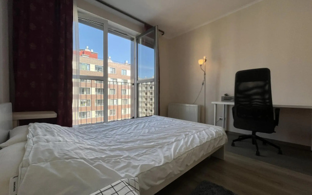 Apartments on Kremenchugskaya street 11k2