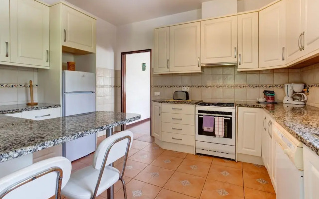 Montenegro Superbly Located Family Vila W