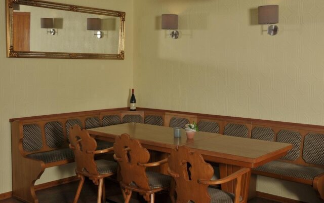 Hotel Pension Zur Linde