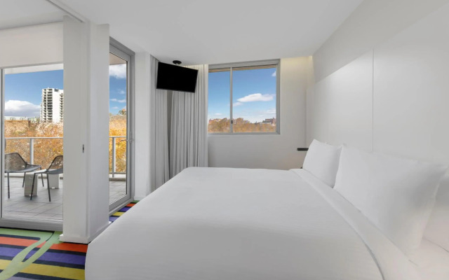 Cambridge Hotel Sydney