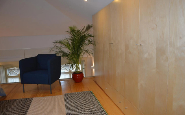 Oporto Like Home IV - Mezzanine