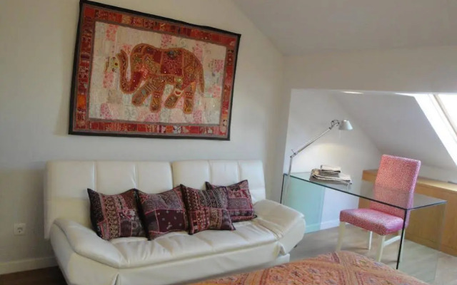 Charming Penthouse with Private Terrace