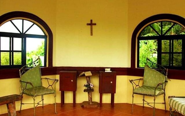 Malachi Hotel And Resort