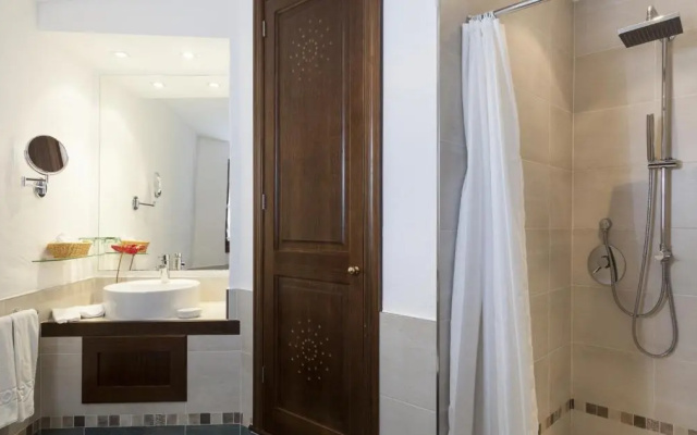 Ca's Xorc Luxury Retreat- Adults Only