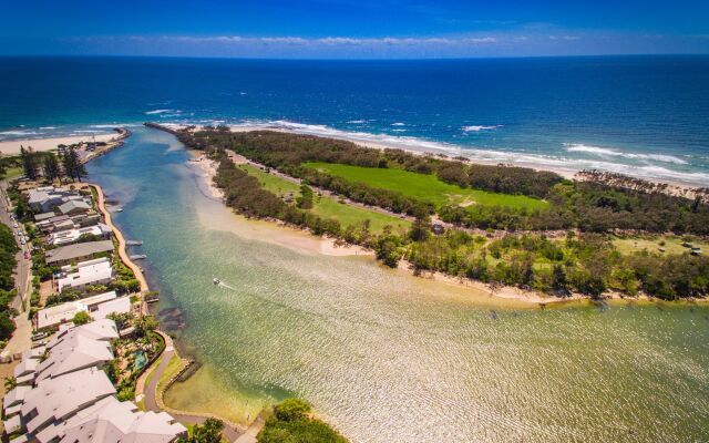 Sunrise Cove Holiday Apartments