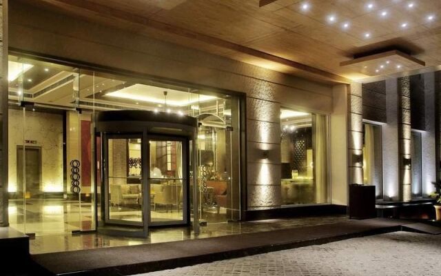 Express Sarovar Portico
