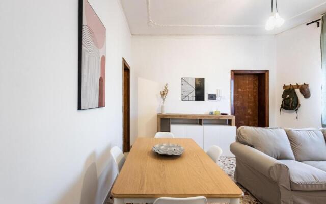 Trigona 4 Apartment