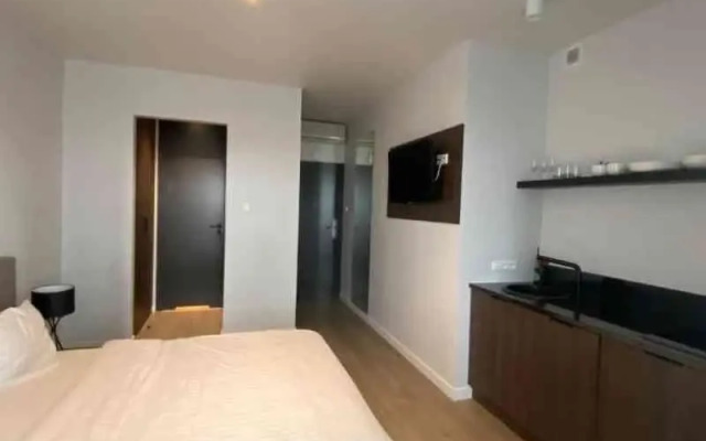 Platinum Hotel & Residence