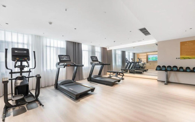 Xiangyang Langman City Hotel