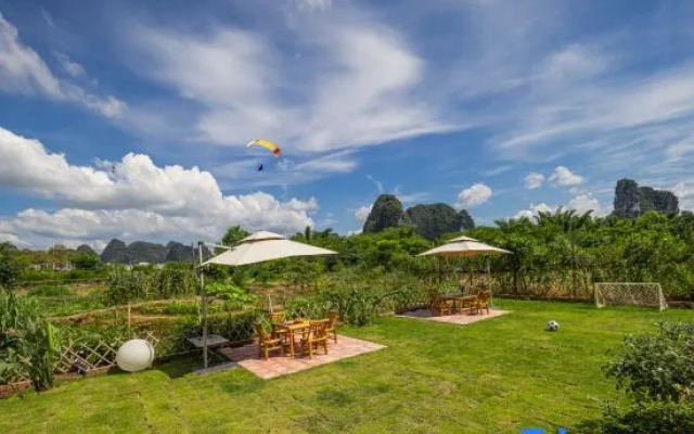 Yangshuo Linshuiwan Homestay (Shili Gallery Yulonghe)