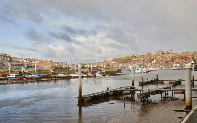 Host Stay Harbour View