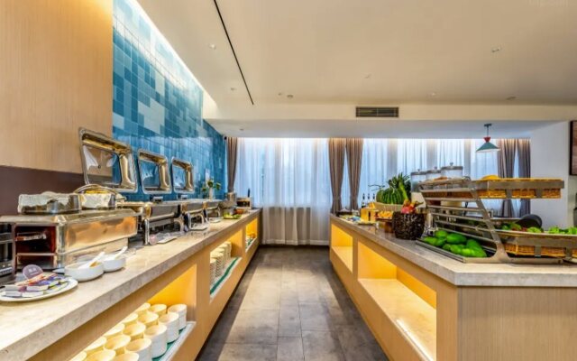 Home Inn Dongfeng Square