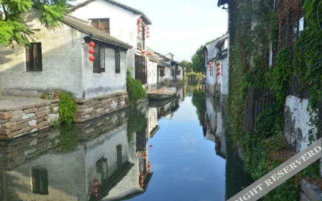 Zhouzhuang Yinjiangnan Shuixiege Hostel