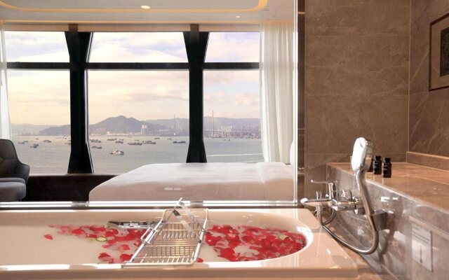 Oasis Aurum 181 Hotel