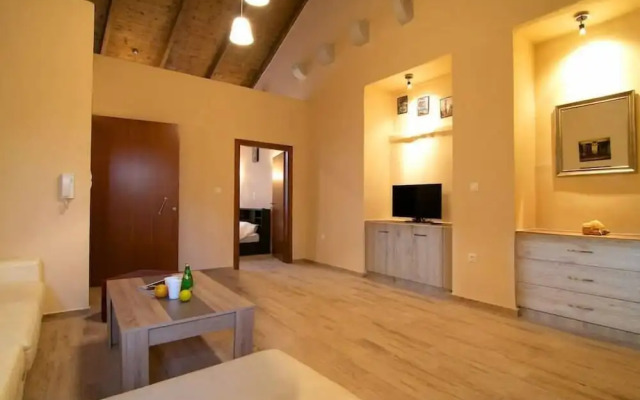 Asikiko Suites