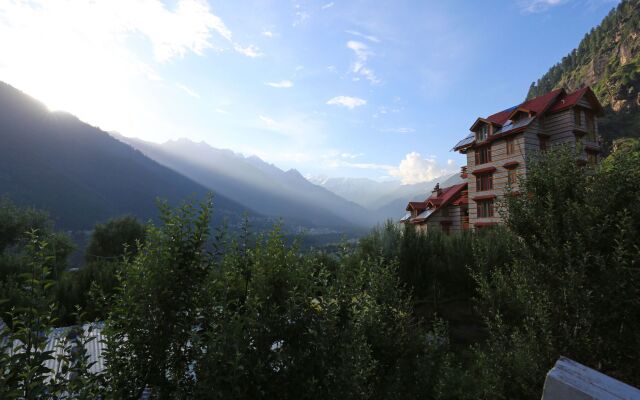 OYO 1837 Hotel Golden Meadows