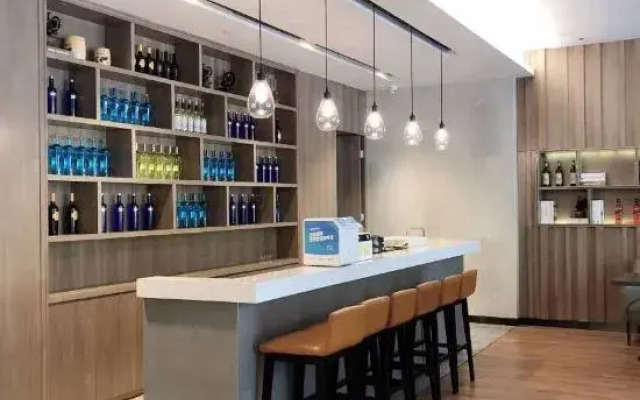 Vienna Smart Hotel (Nanning Sports Center Dashadi Metro Station Branch)
