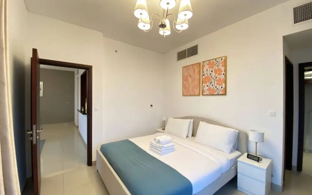 Lux BnB I 29 Burj BLVD I Pool Views