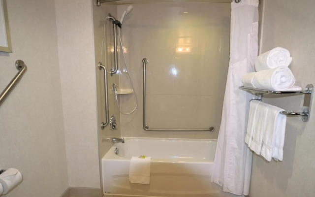 Holiday Inn Express & Suites Ottawa East - Orleans by IHG