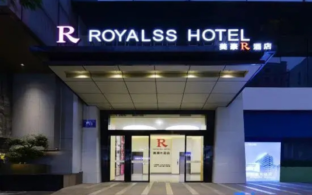 R Royalss