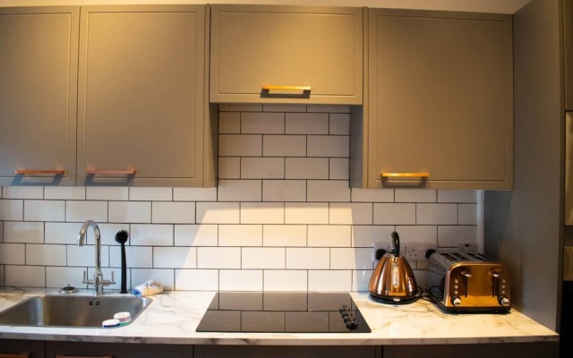 Authentic Homely 1 Bedroom Apartment on the Royal Mile