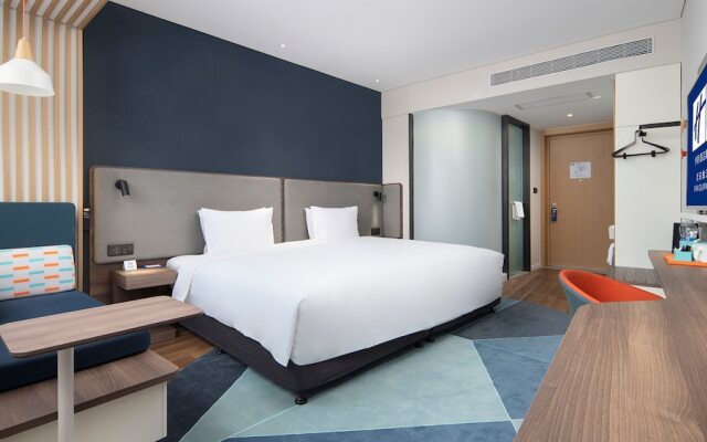 Holiday Inn Express Xian Qujiang Center