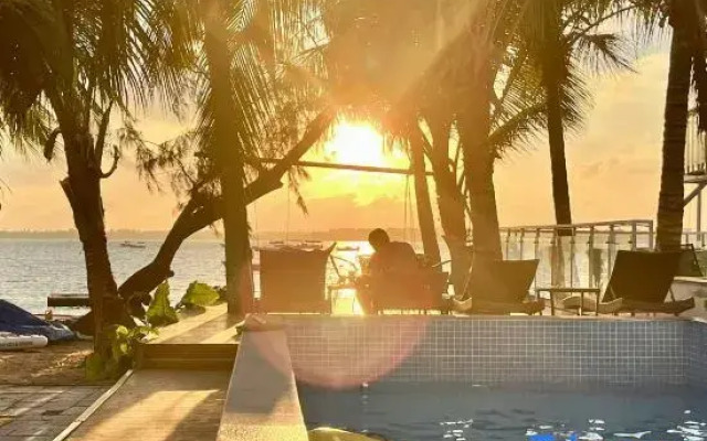 One Bay Star River Hotel