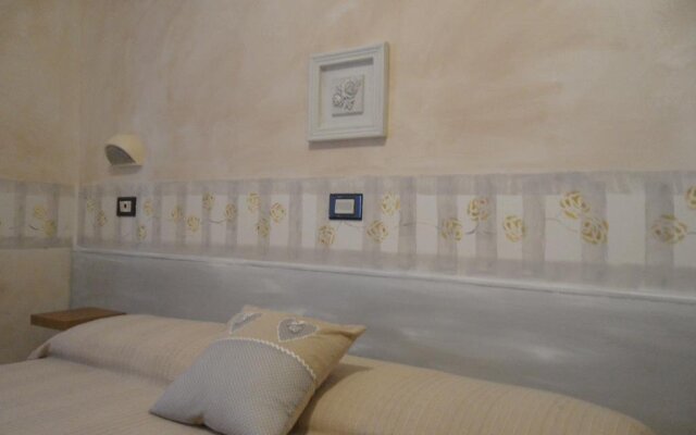Hotel Elena Noli