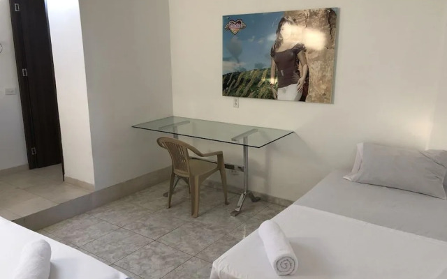 Hotel Plaza Mayor Suites