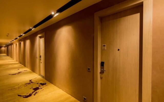 Amara Gateway Hotel