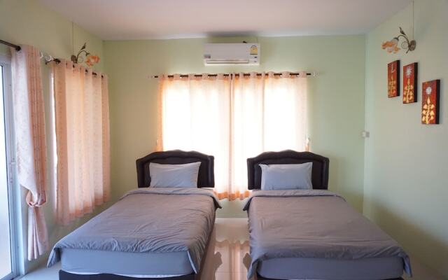 Ruenkhawhom Residence