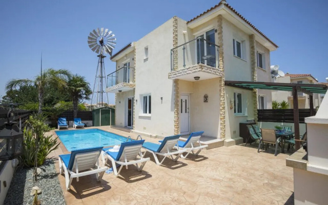 2 BR Villa Elessa - CHG 8923