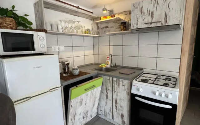 Liliana Apartman és Csónakház