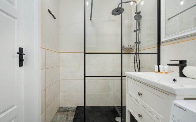 Miedziana Apartment Wrocław by Renters