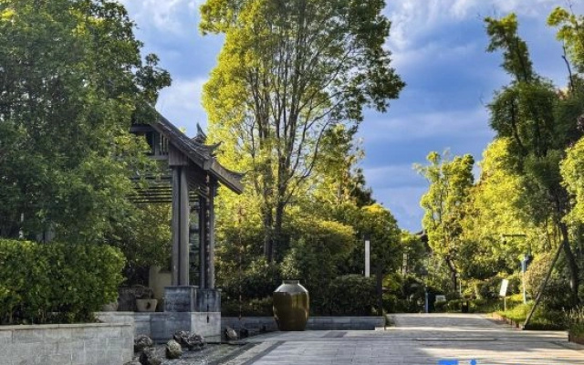Lijin Resort Hotel