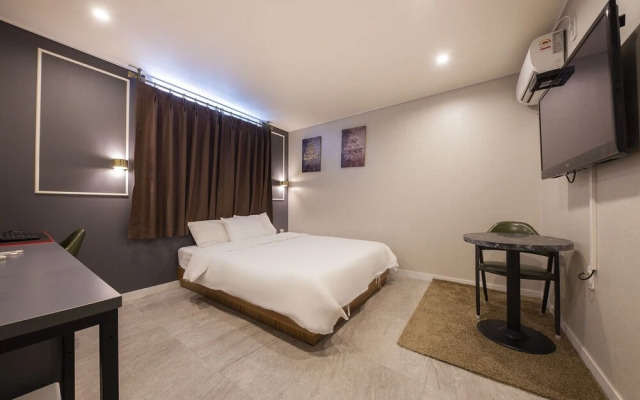 Wonju Hotel V