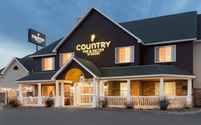 Country Inn & Suites By Radisson, Little Falls, Mn