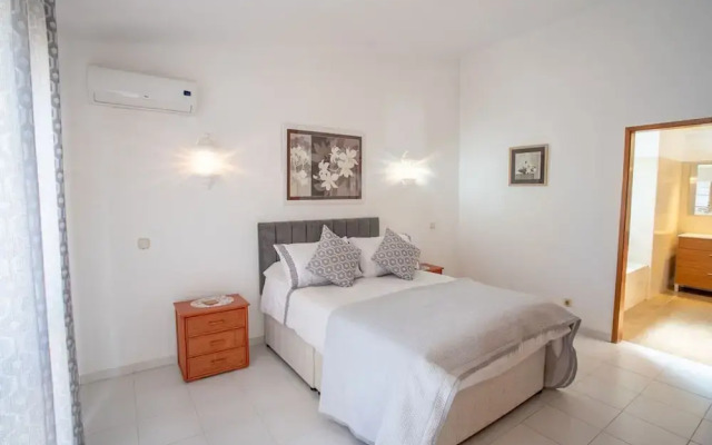 Carosim Quiet Location Close to Beach Private