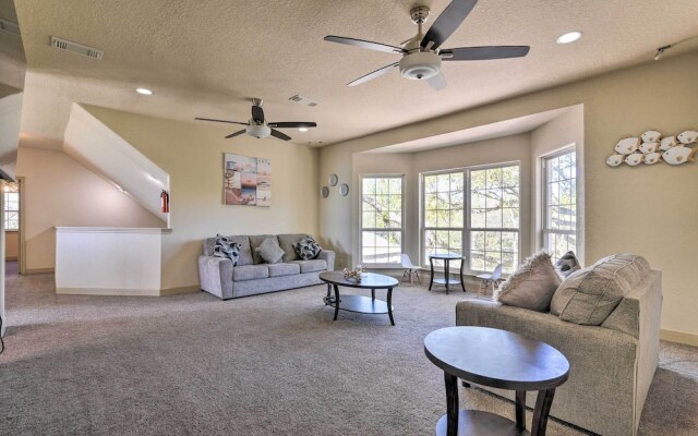 Waterfront Family Home w/ Patio in Hitchcock