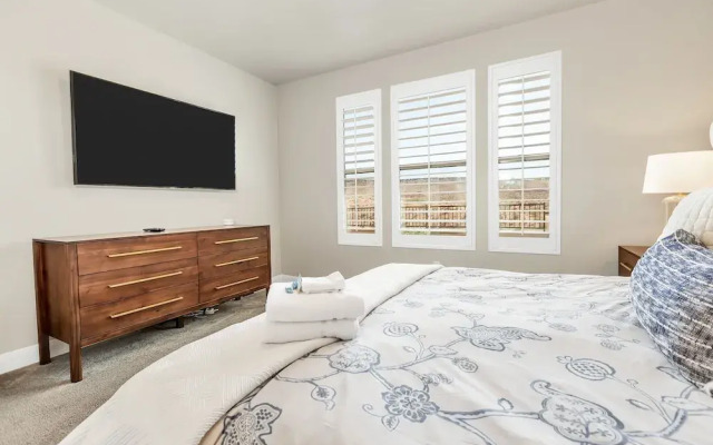 Mitchell's Place 4 Bedroom Apts by RedAwning